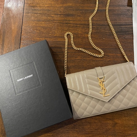 New YSL handbag - Picture 3 of 4